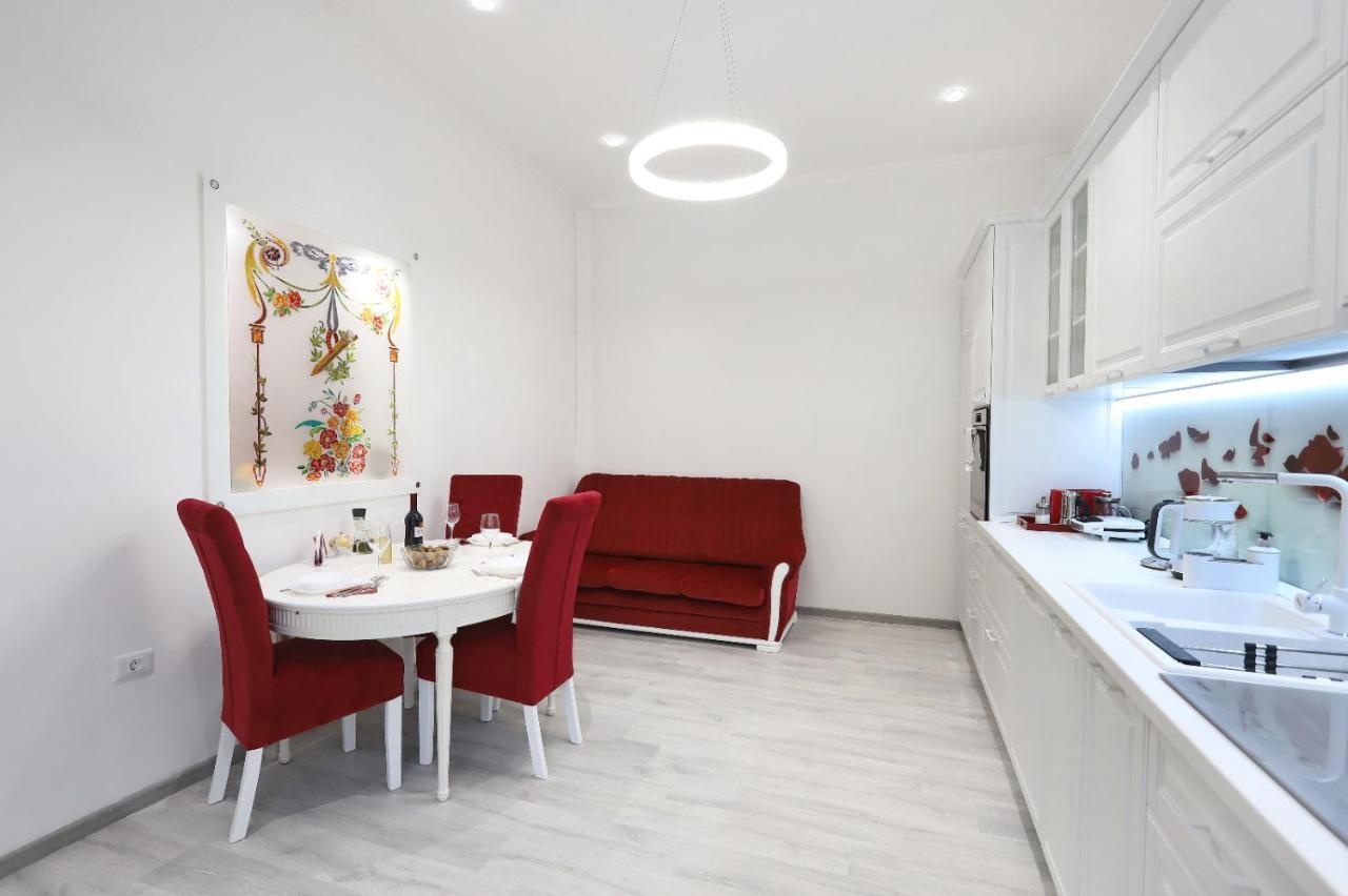 Central Luxury Apartments Oradea Ngoại thất bức ảnh