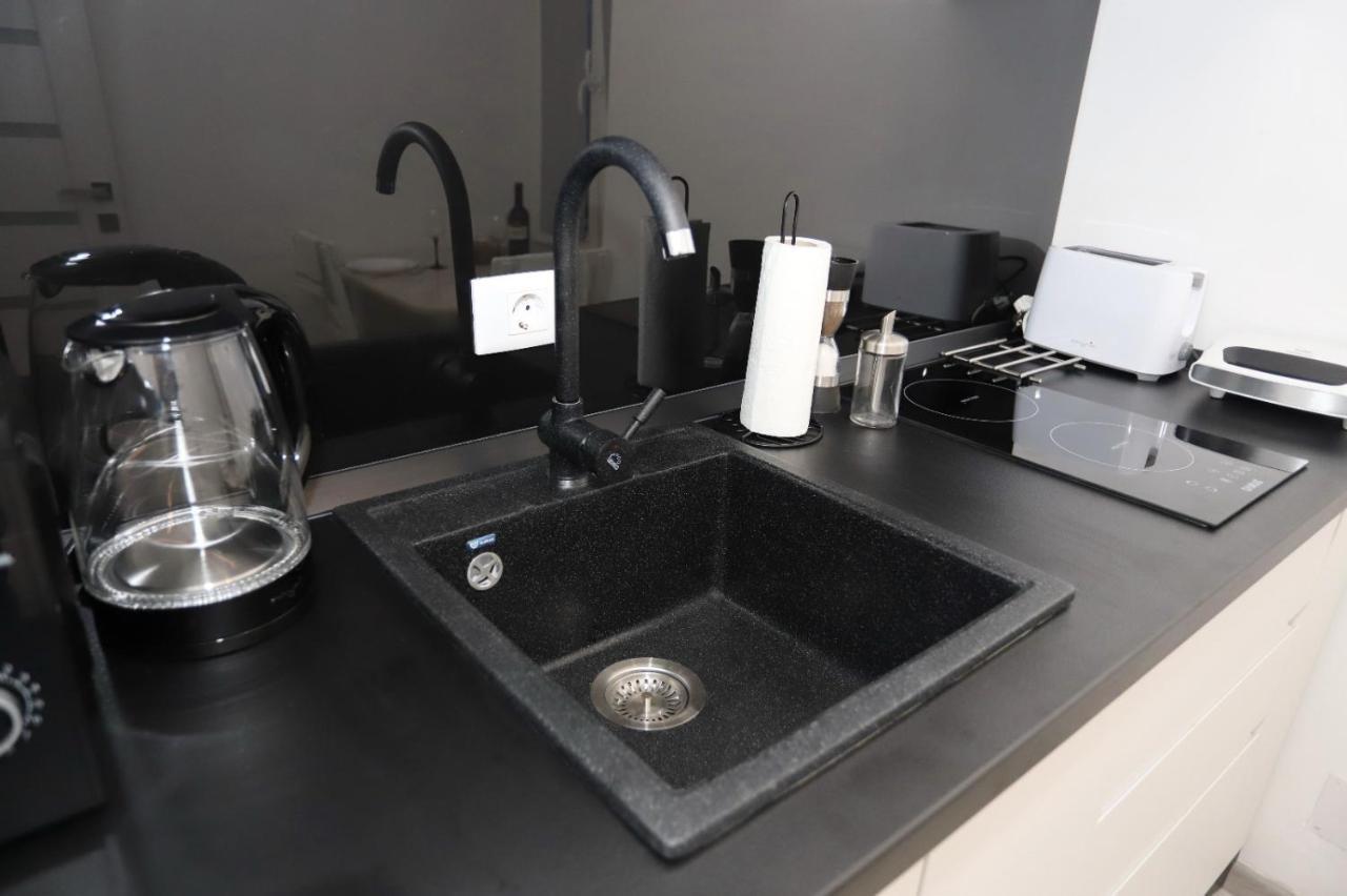Central Luxury Apartments Oradea Ngoại thất bức ảnh