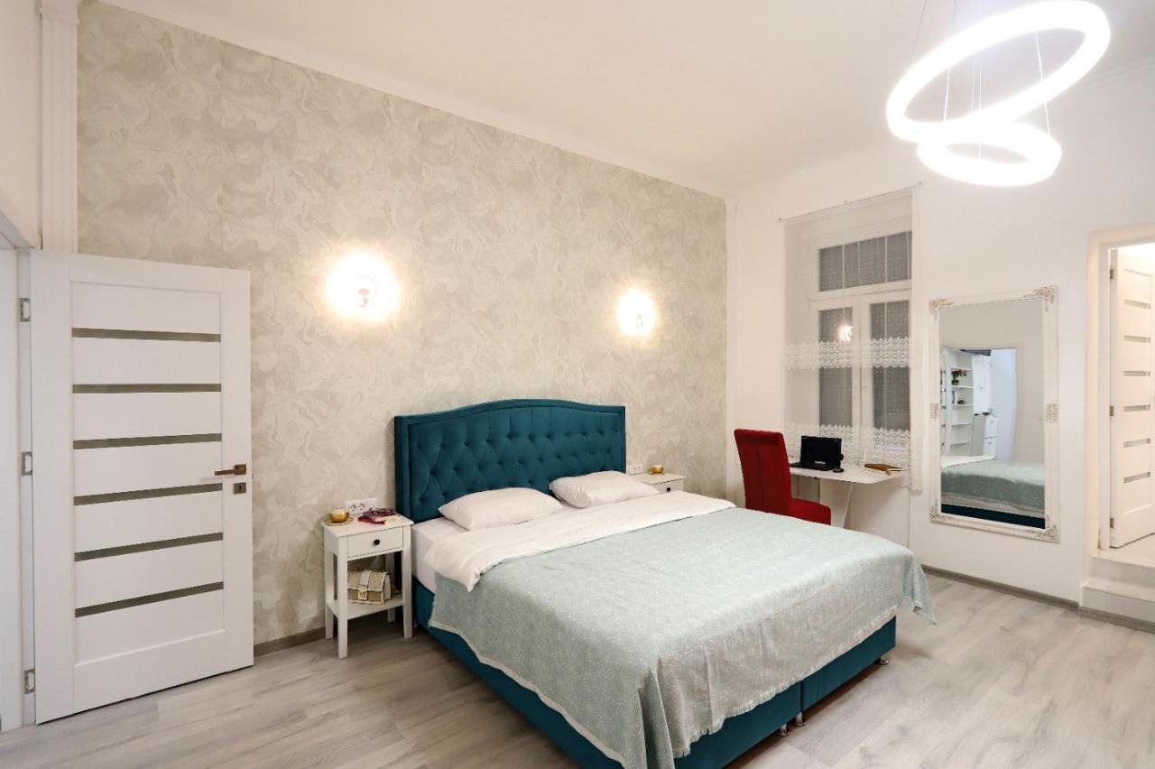 Central Luxury Apartments Oradea Ngoại thất bức ảnh